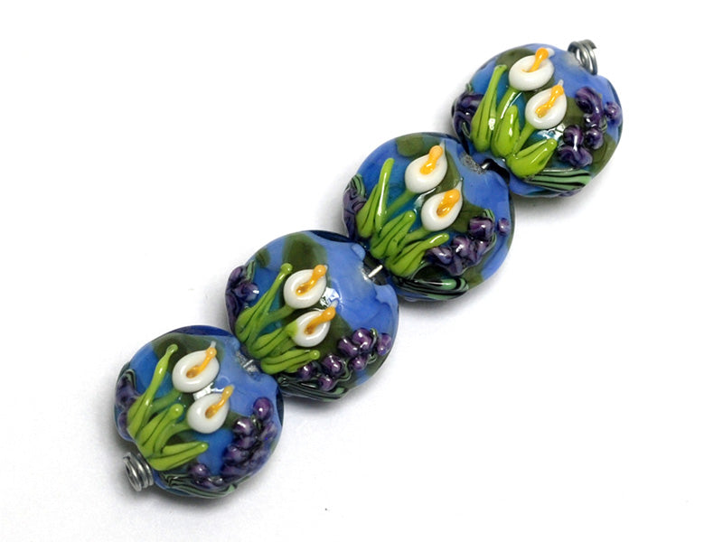 10413312 - Four Calla Lily Lake Lentil Beads
