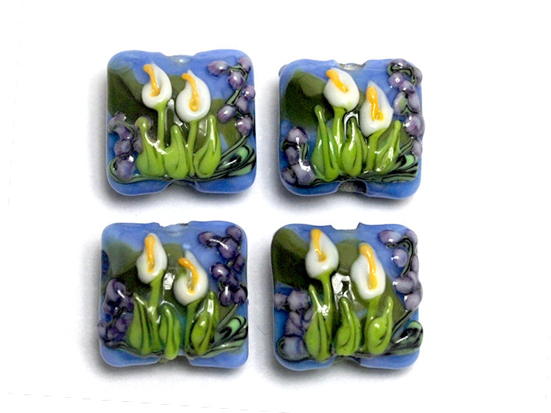 10413314 - Four Calla Lily Lake Pillow Beads