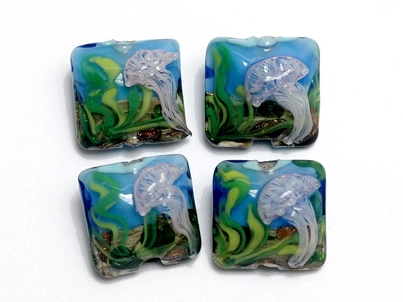 10414314 - Four Sea Jellies Pillow Beads