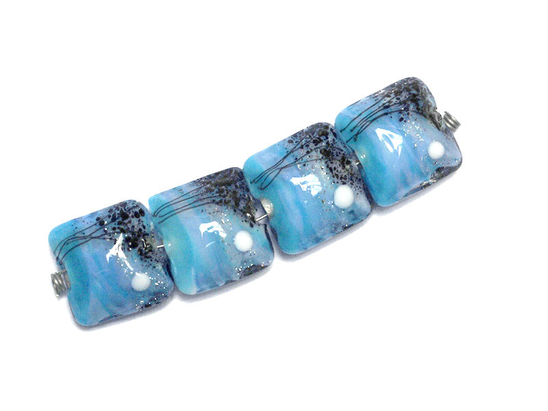 10414614 - Four Bluebell Moonlight Pillow Beads