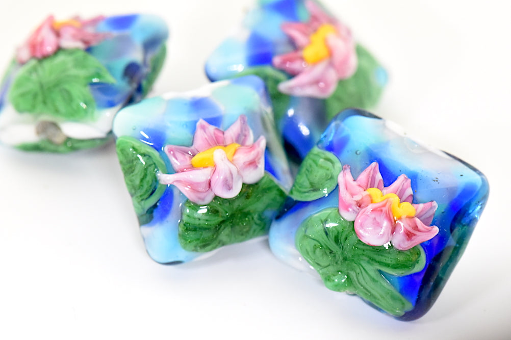 Water Lily Pillow Beads