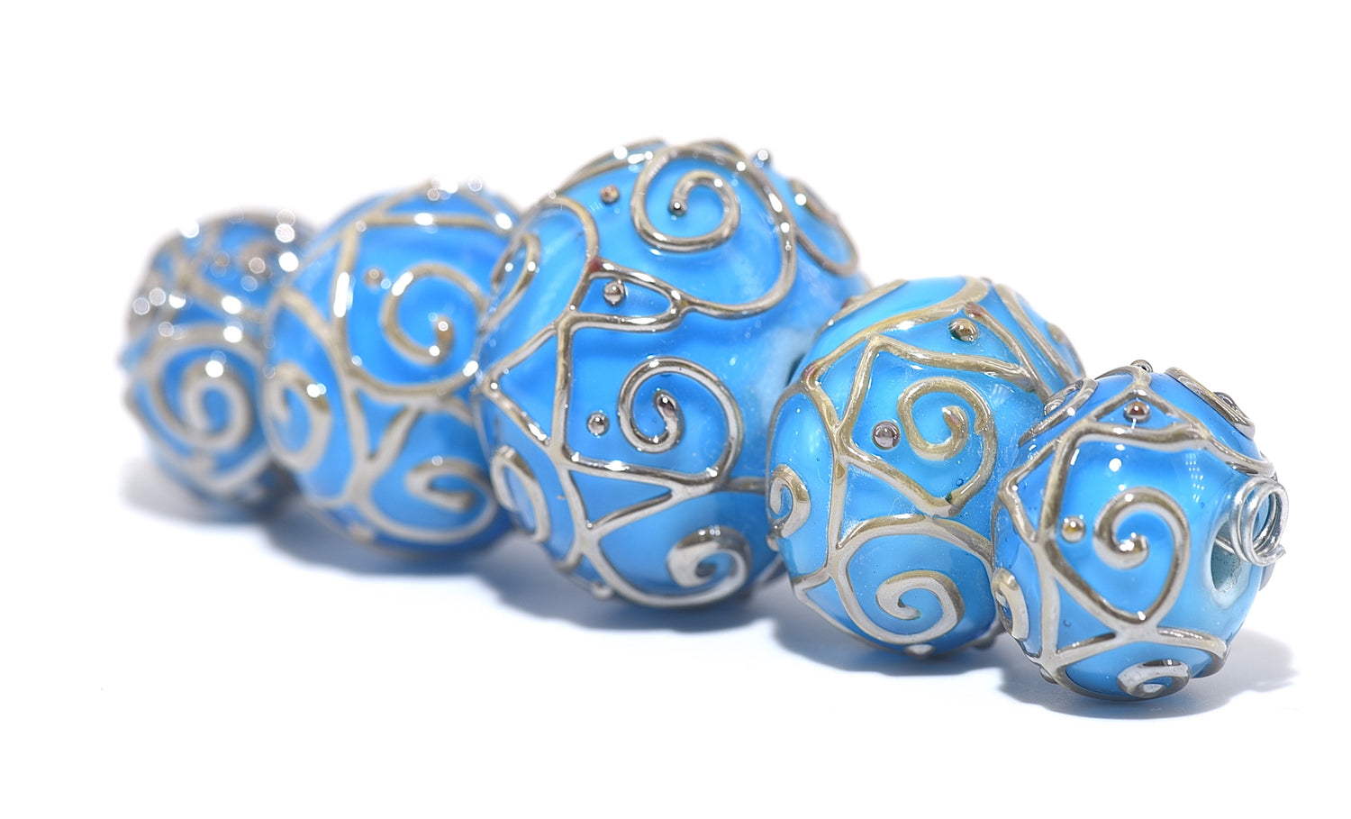 10416311 - Five Pastel Turquoise Blue Rondelle Beads