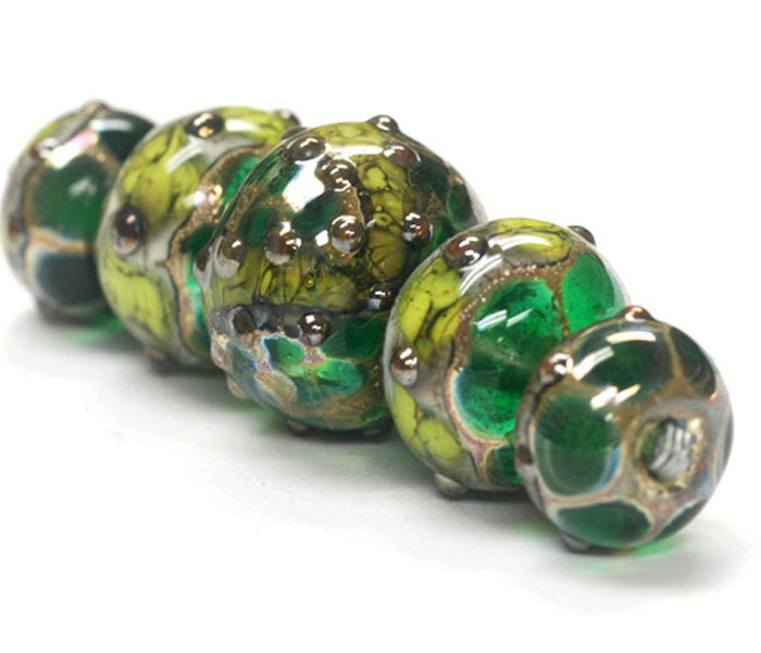 10503911 - Five Graduated Dark Green w/Silver Foil Beads