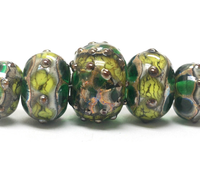 10503911 - Five Graduated Dark Green w/Silver Foil Beads