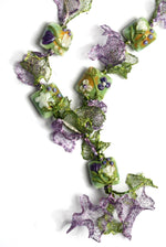 10504504 Necklace using White & Purple Flora Pillow Beads