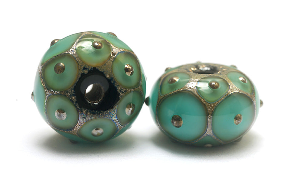 10505121 - Six Ocean Green w/Metal Dots Rondelle Beads