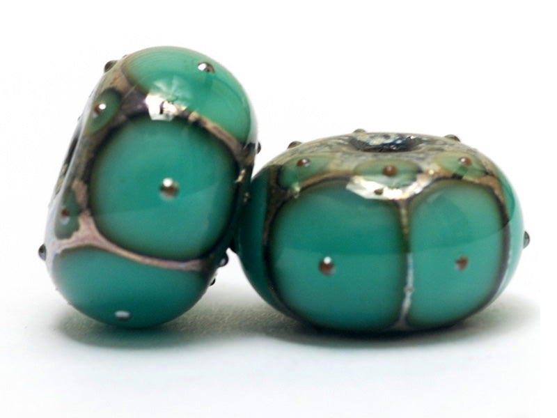 10505121 - Six Ocean Green w/Metal Dots Rondelle Beads