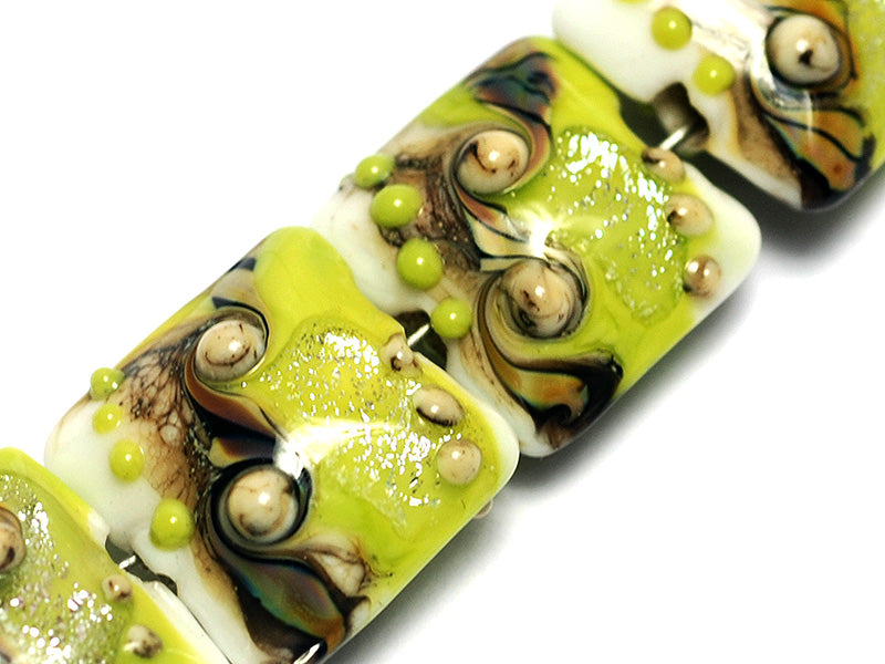 10505614 - Four Lime Stardust Pillow Beads
