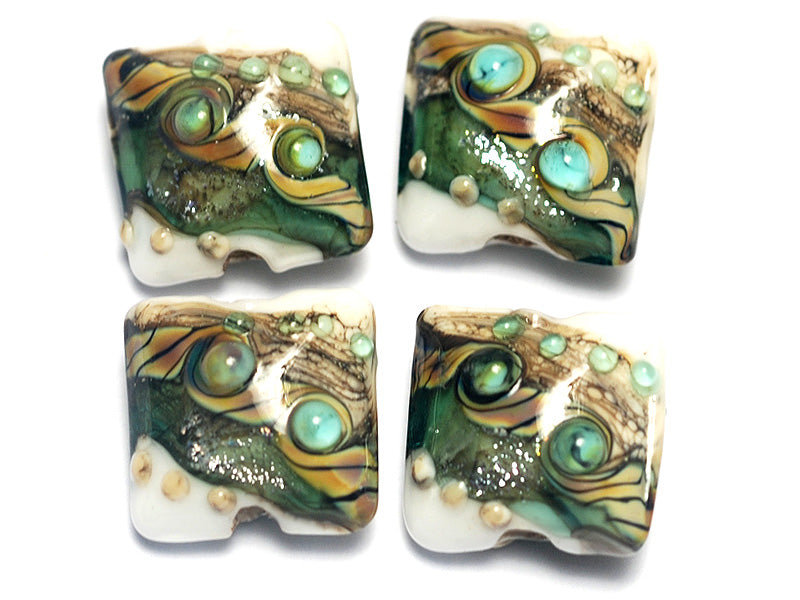 10505814 - Four Mint Stardust Pillow Beads