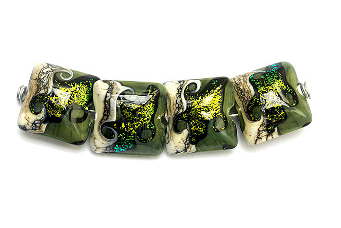 10506414 - Four Olivine Pillow Beads