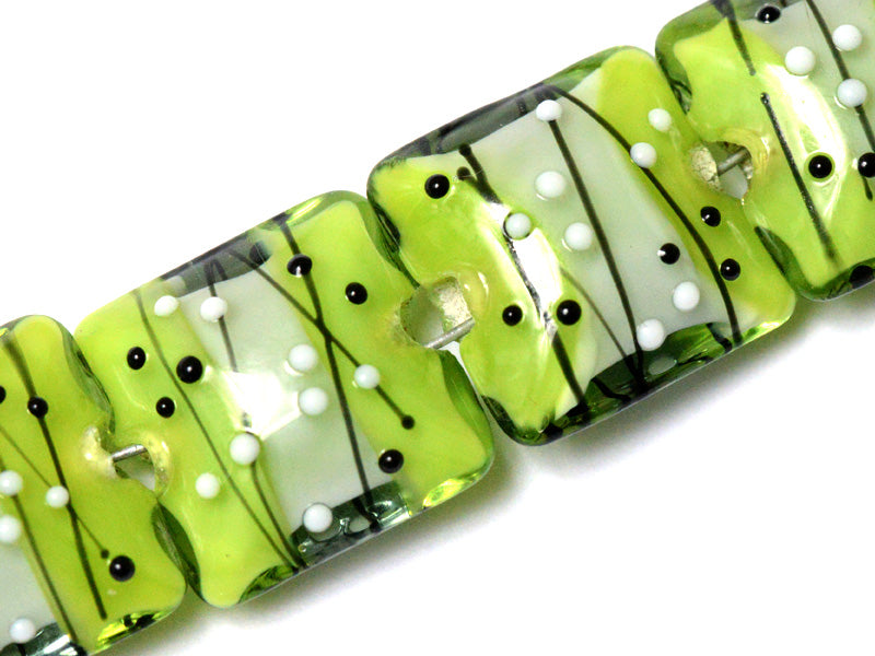 10506914 - Four May Day Party Pillow Beads