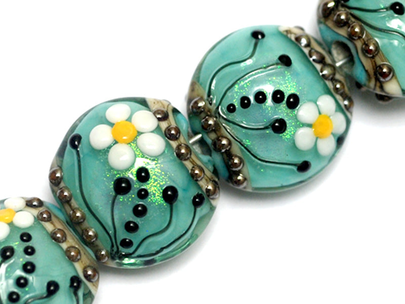 10508512 - Four Seafoam Florals Lentil Beads