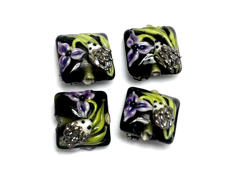 10508614 - Four Iris and Critter Pillow Beads