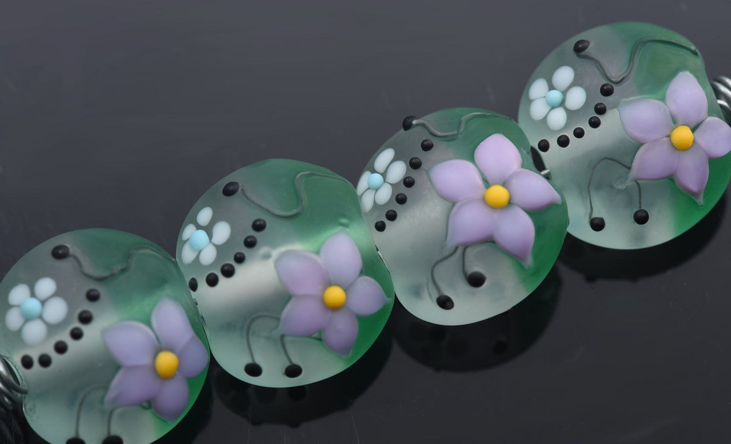 10509712 - Four Meadow Dew Lentil Beads