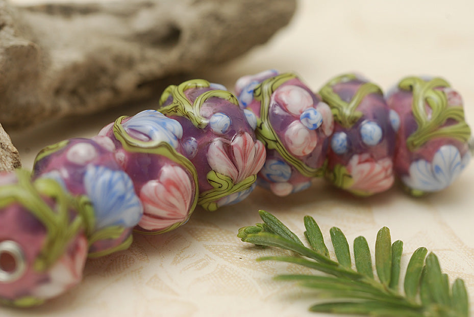 10603001 - Seven Violet Garden Rondelle Beads
