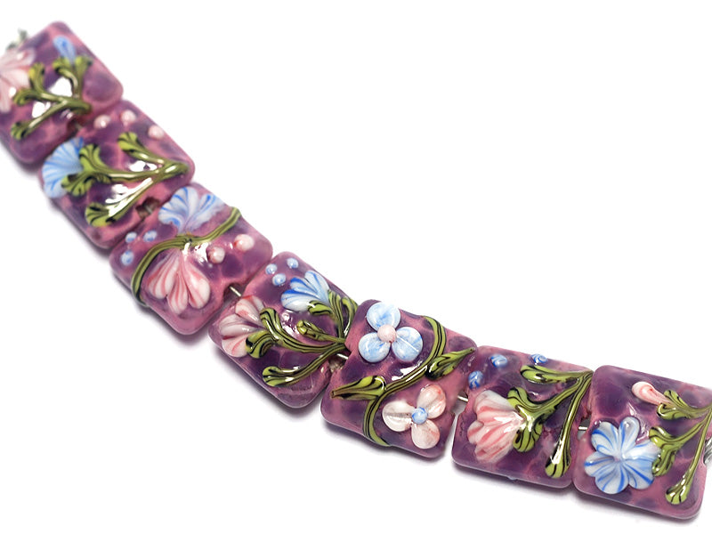 10603004 - Seven Violet Garden Pillow Beads