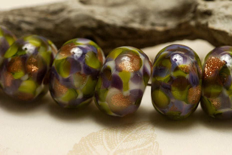 10603401 - Seven Wisteria Garden Rondelle Beads