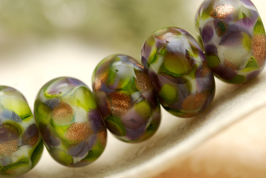 10603401 - Seven Wisteria Garden Rondelle Beads