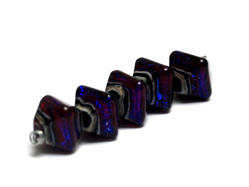 10604007 - Five Violet Shimmer Crystal  Shaped Beads