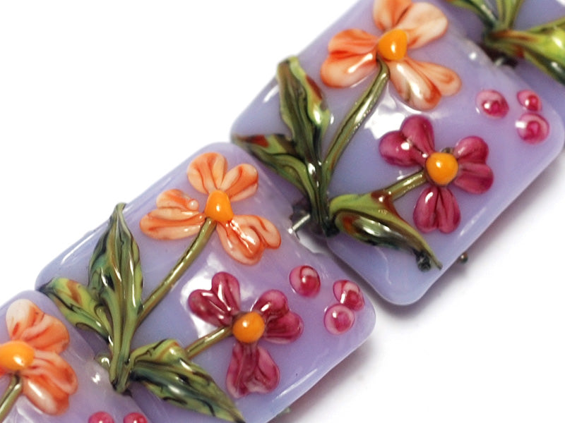 10604414 - Four Morgan's Bouquet Pillow Beads
