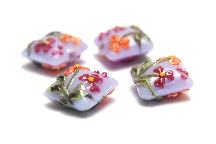 10604414 - Four Morgan's Bouquet Pillow Beads