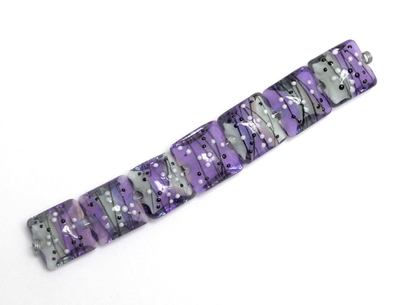 10604804 - Seven Lilac Tea Party Pillow Beads