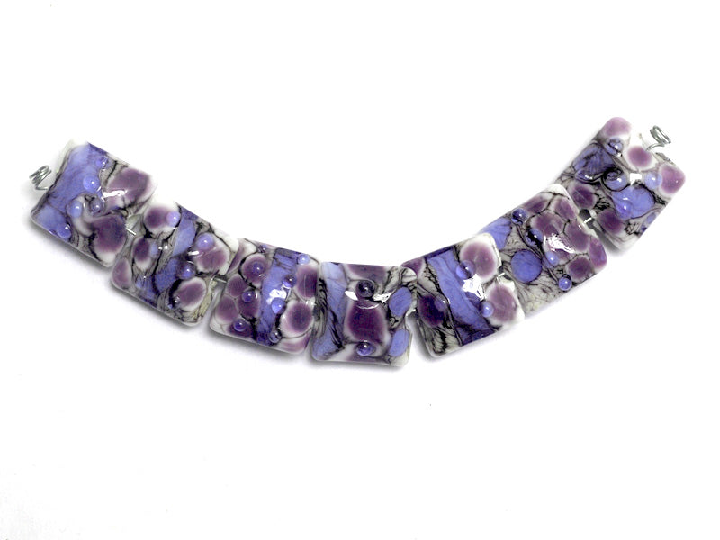 10605204 - Seven Lavender Rock River Pillow Beads