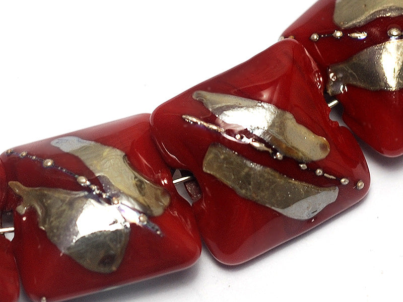 10704204 - Seven Regal Red Metallic Pillow Beads