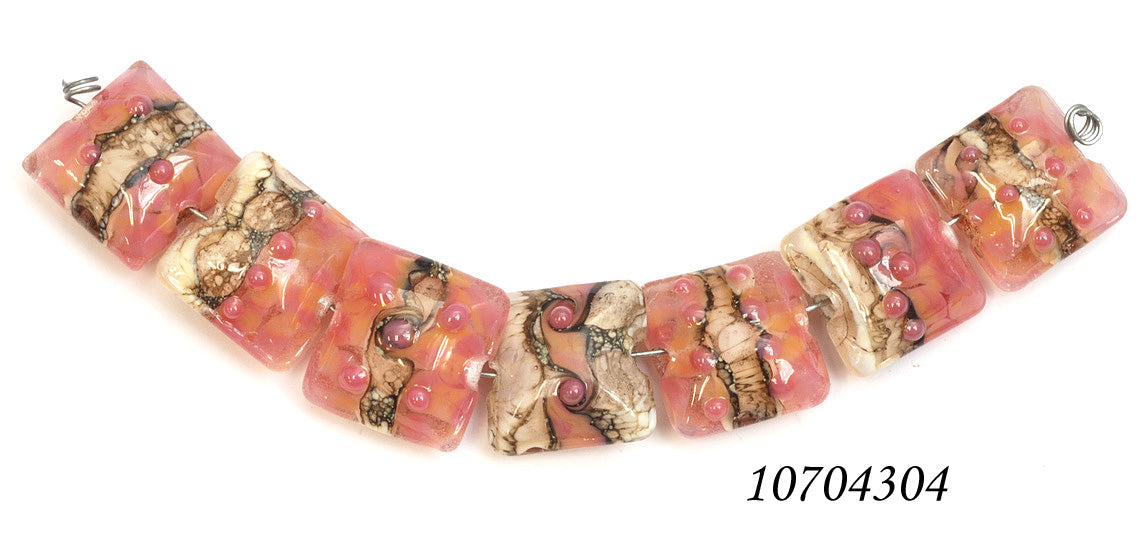 10704304 - Seven Pink/Soft Orange Pillow Beads