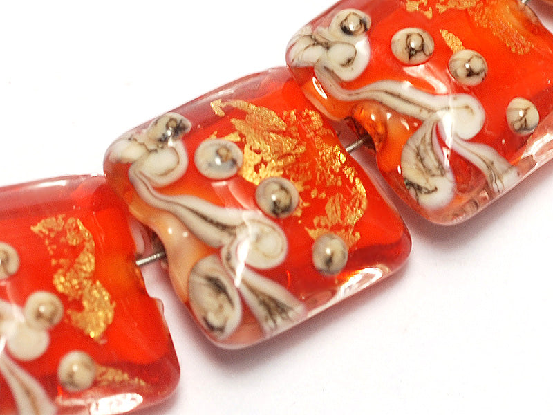 10705304 - Seven Fire Island Treasure Pillow Beads