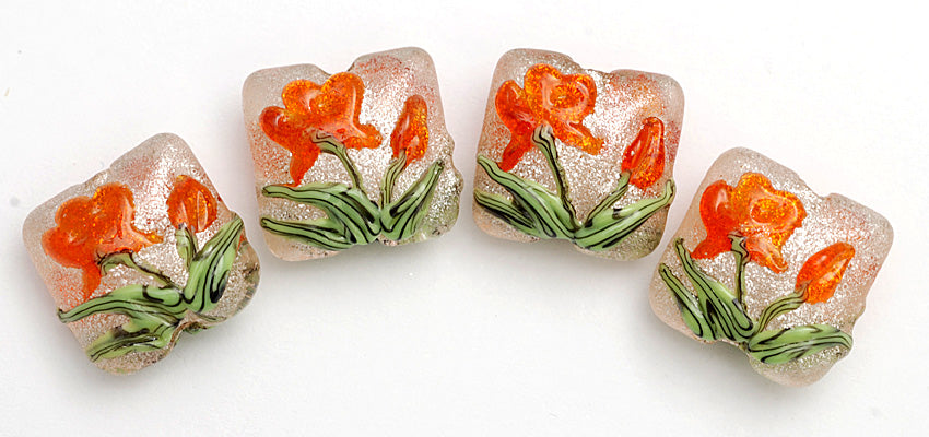 10705914 - Four Vermilion Flower Pillow Beads