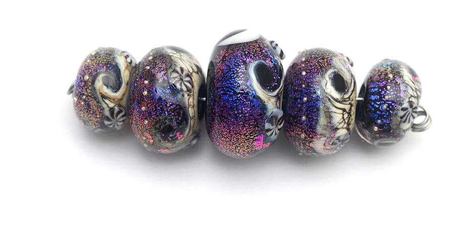 10706311 - Five Graduated Amethyst Jewel Celestial Rondelle Beads