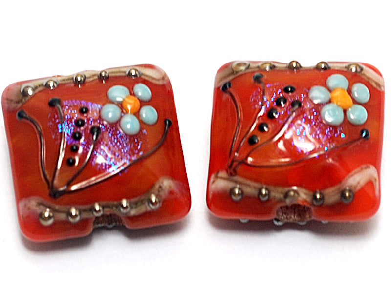 10706514 - Four Vintage Florals Pillow Beads