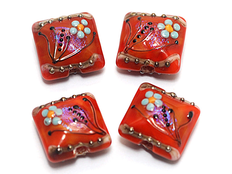 10706514 - Four Vintage Florals Pillow Beads
