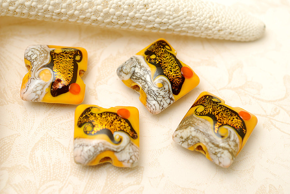 10802014 - Four Summer Sunset Waves Pillow Beads