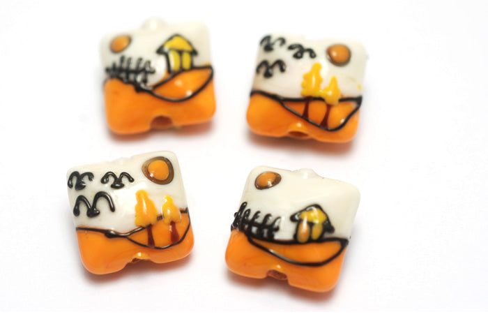 10802114 - Four Home Song Pillow Beads