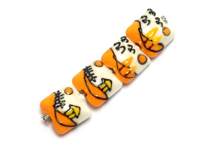 10802114 - Four Home Song Pillow Beads
