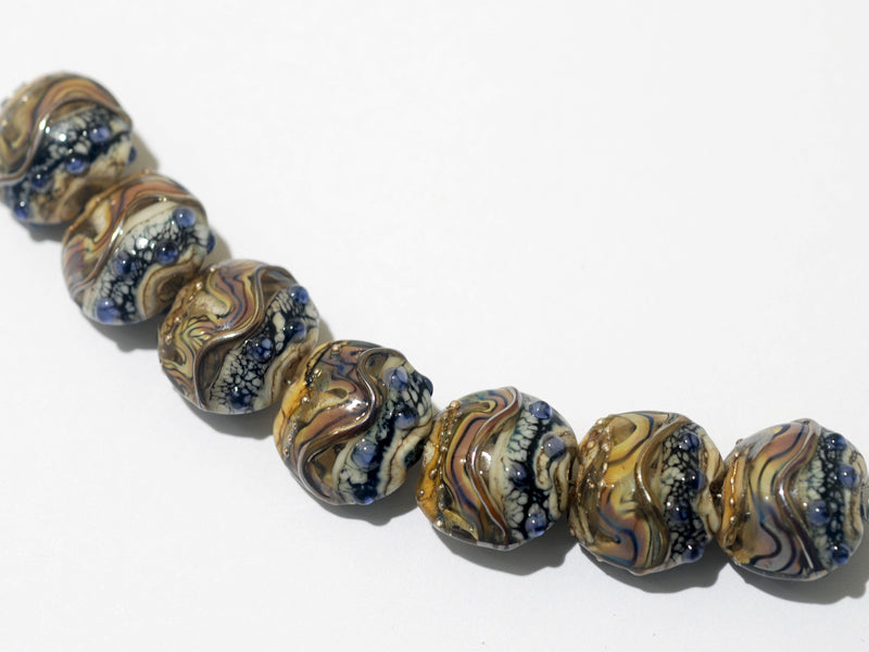10902402 - Seven Beige & Ivory Free Style Lentil Beads