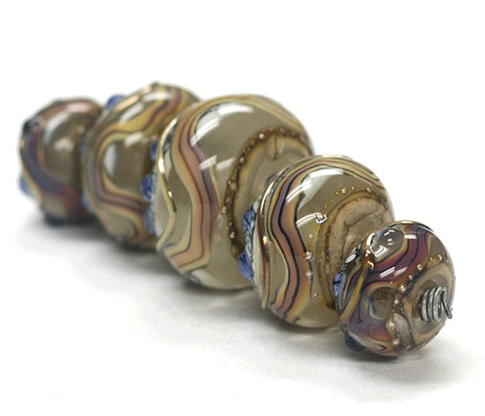 10902411 - Five Graduated Beige & Ivory FreeStyle Rondelle Beads