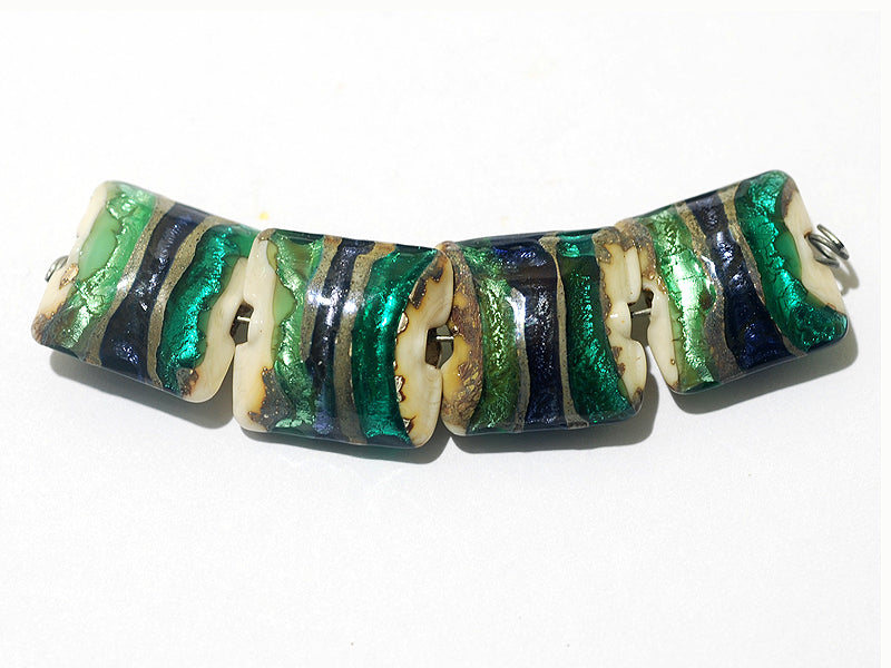 11005514 - Four Green/Ivory Pillow Beads