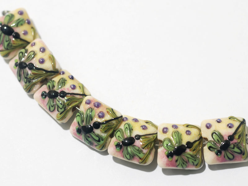 11005904 - Seven Green Dragonfly Pillow Beads