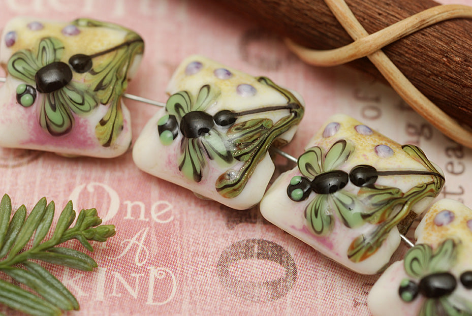 11005914 - Four Green Dragonfly Pillow Beads