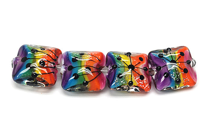 11008214 - Four Rainbow Balloons Pillow Beads