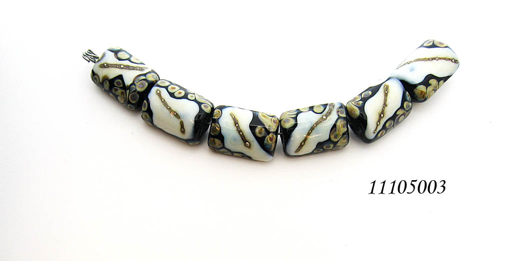 11105003 - Six Black/Ivory & Beige Dots Mini Kalera Beads