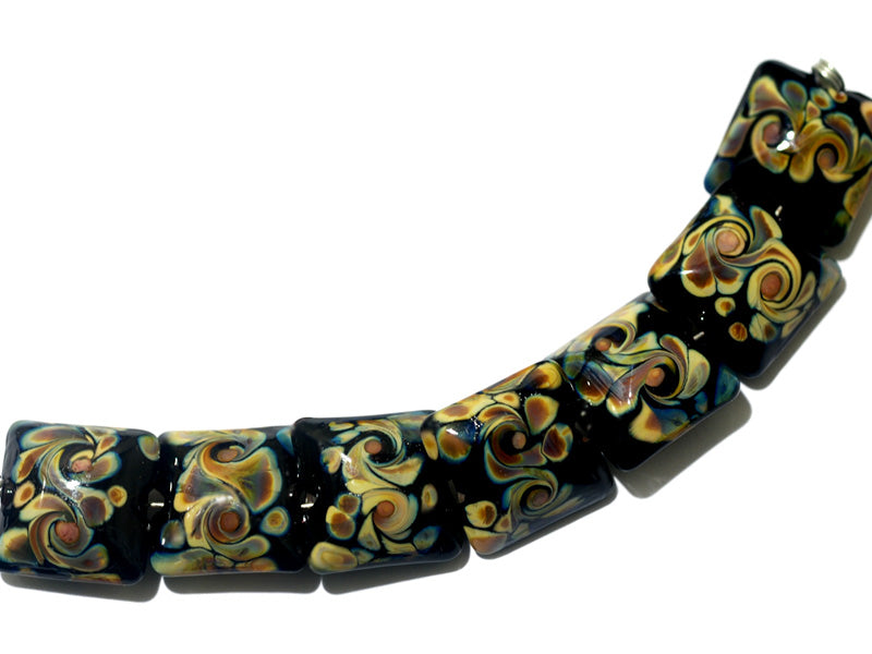 11200804 - Seven Black w/Twisted Beige Dots Pillow Beads