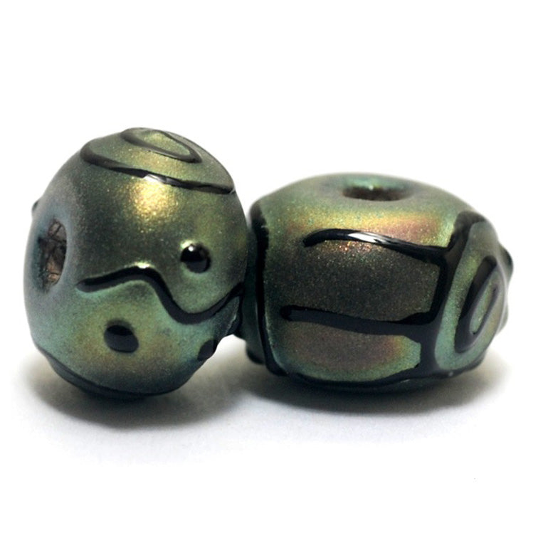 11203801 - Seven Green Pearl Surface w/Black Rondelle Beads