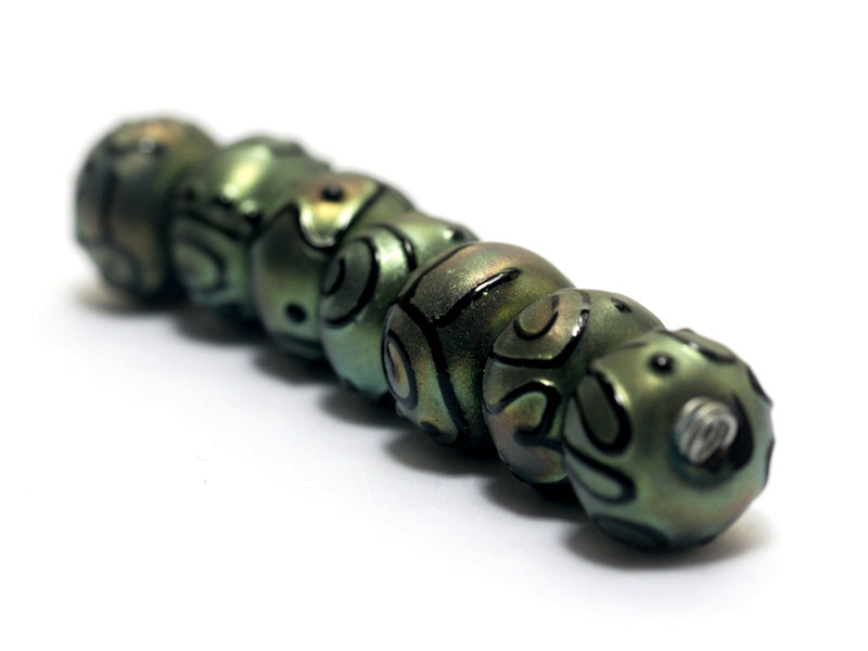 11203801 - Seven Green Pearl Surface w/Black Rondelle Beads