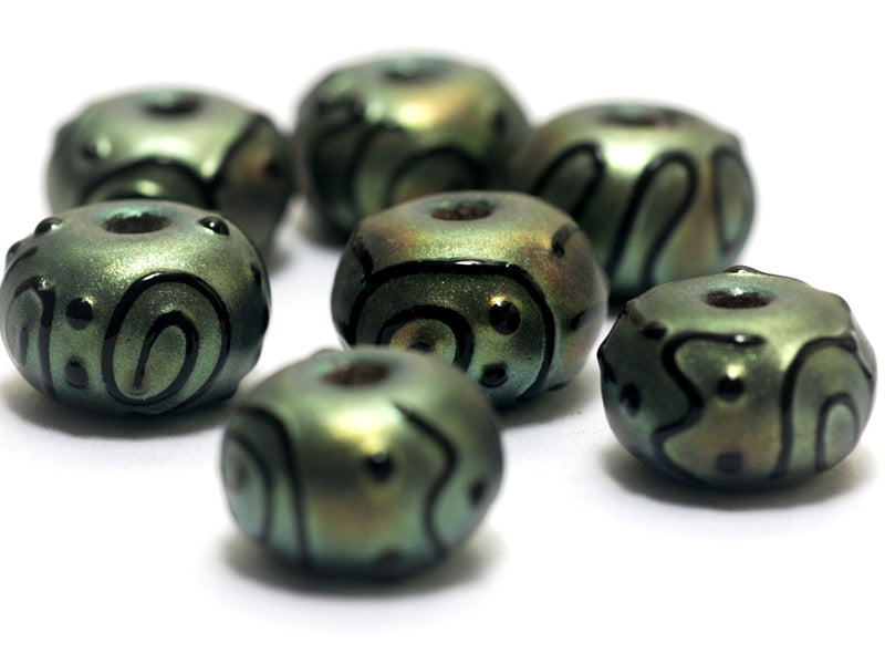 11203801 - Seven Green Pearl Surface w/Black Rondelle Beads