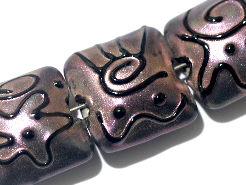 11204504 - Seven Light Purple Pearl Surface Pillow Beads
