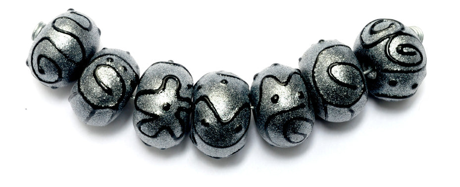 11205001 - Seven Gray Pearl Surface w/Black Rondelle Beads